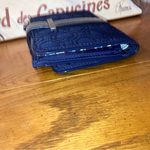Vera Bradley Vintage Bifold Quilted Wallet Navy - EUC - Picture 7 of 11